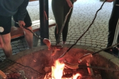 04
